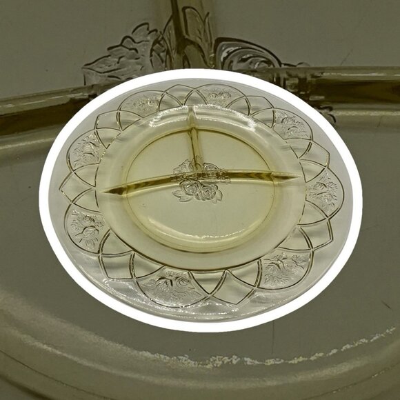 Yellow Depression Glass Plate Federal Glass Rosemary Divided Dish Amber MCM - Picture 7 of 16